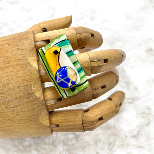 Green Blue Kinetic Ring